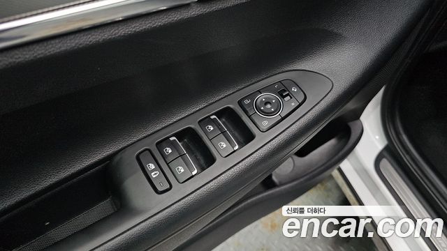 Hyundai Grandeur 2023 — photo 23