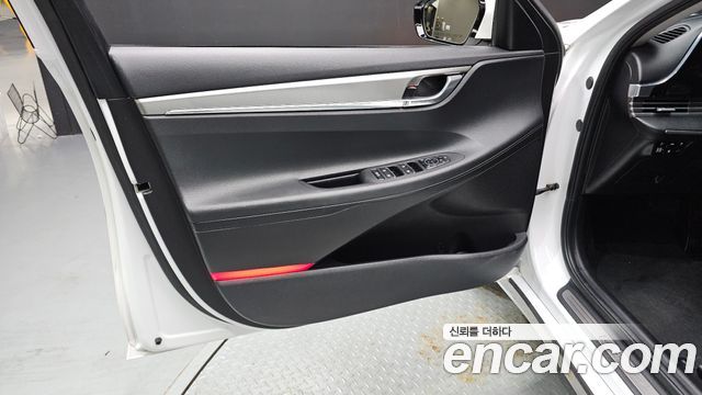 Hyundai Grandeur 2023 — photo 14
