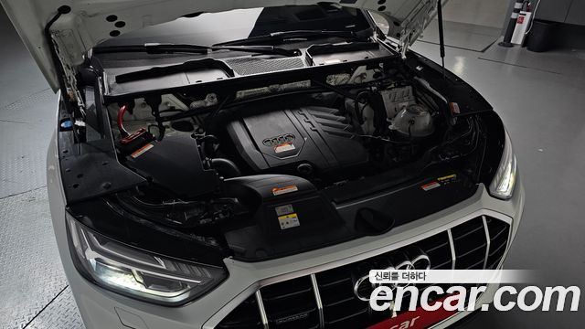 Audi Q5 2024 — photo 6