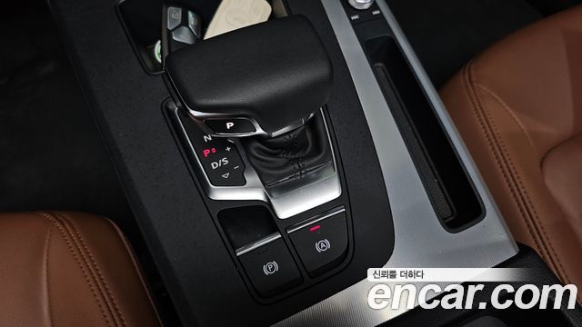 Audi Q5 2024 — photo 12