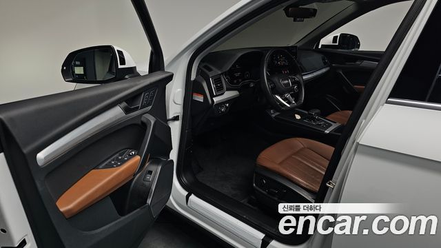 Audi Q5 2024 — photo 13