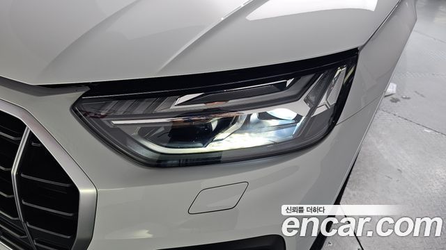 Audi Q5 2024 — photo 8
