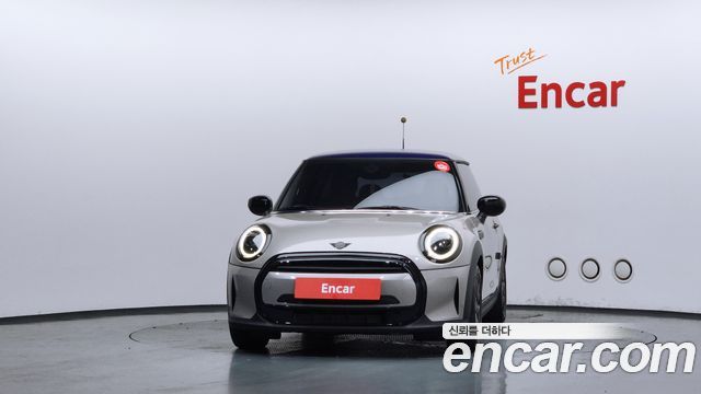 Mini Cooper 2022 — photo 3