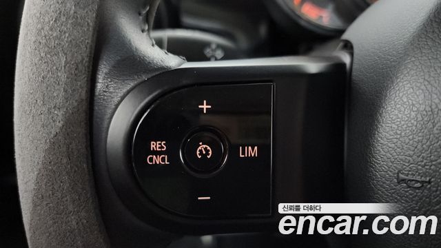 Mini Cooper 2022 — photo 22