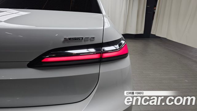 BMW i7 2023 — photo 9
