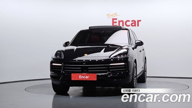Porsche Cayenne 2023 — photo 3