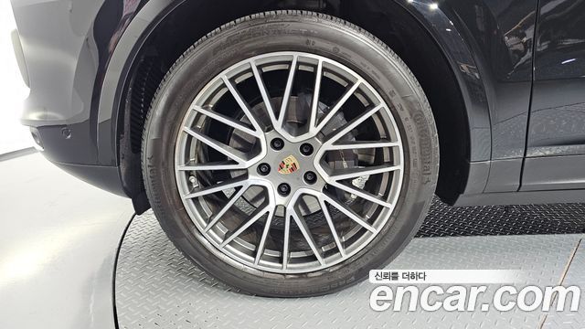 Porsche Cayenne 2023 — photo 5