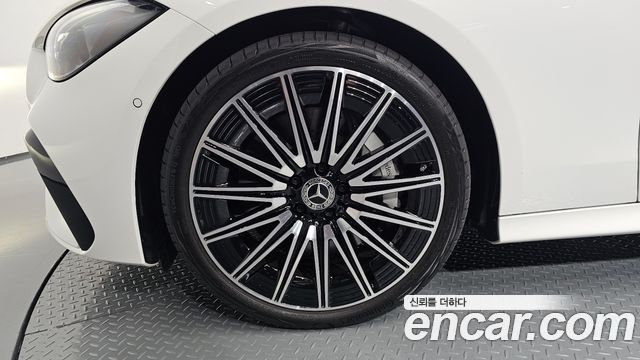 Mercedes-Benz CLE-Class 2025 — photo 5