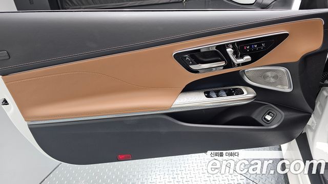Mercedes-Benz CLE-Class 2025 — photo 14