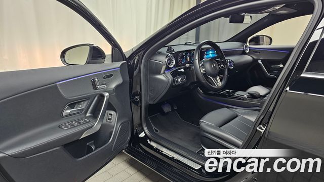 Mercedes-Benz A-Class 2021 — photo 13