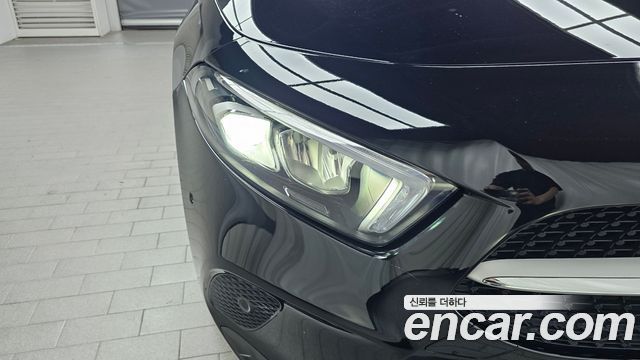 Mercedes-Benz A-Class 2021 — photo 8