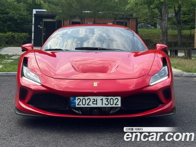 Ferrari F8 2022 — photo 2
