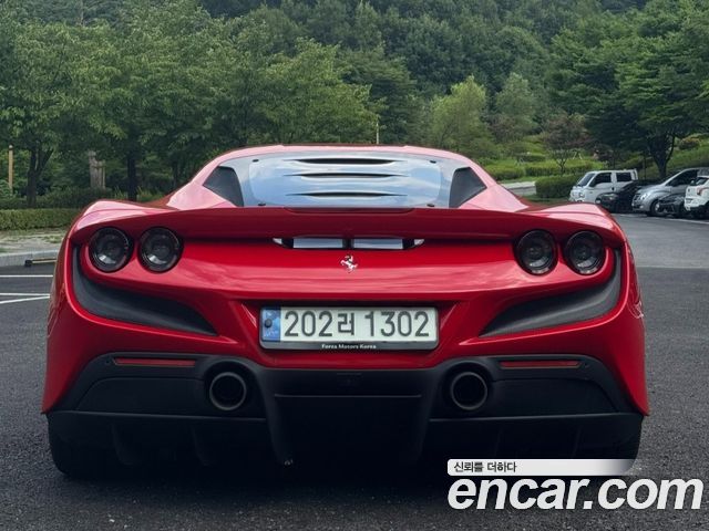 Ferrari F8 2022 — photo 3
