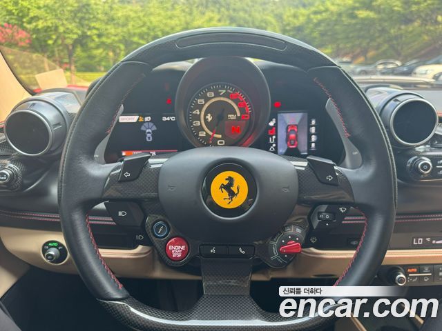Ferrari F8 2022 — photo 8