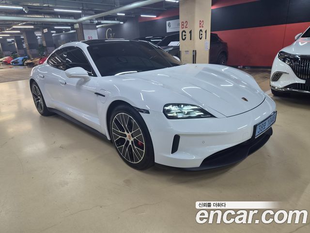 Porsche Taycan 2025 — photo 2