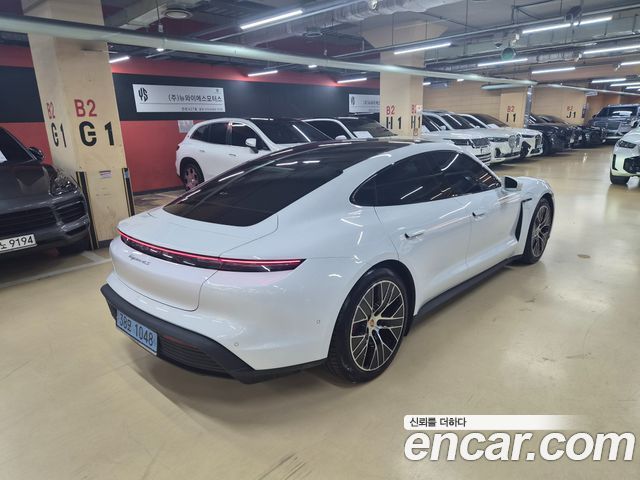 Porsche Taycan 2025 — photo 5