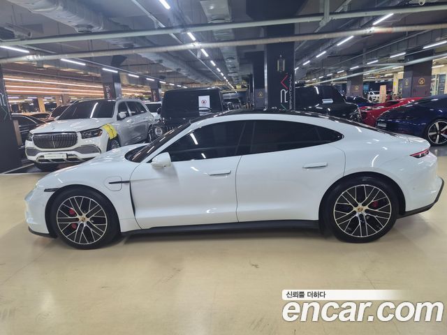 Porsche Taycan 2025 — photo 20