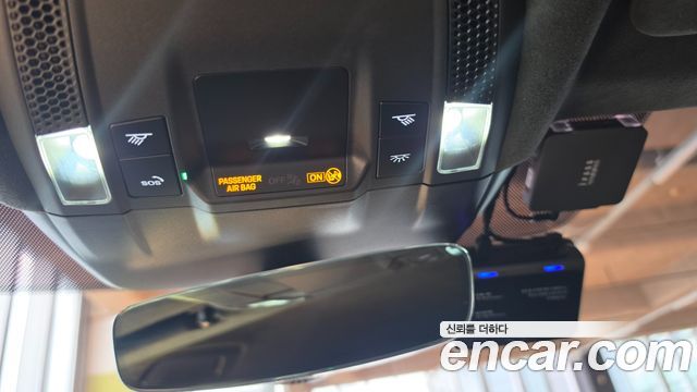 Porsche Taycan 2025 — photo 13