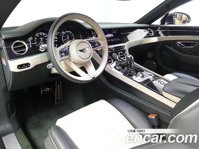 Bentley Continental 2024 — photo 4