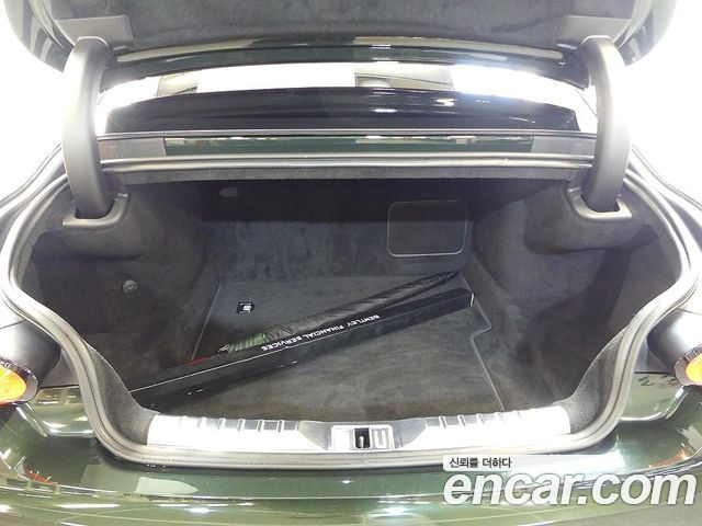 Bentley Continental 2024 — photo 6
