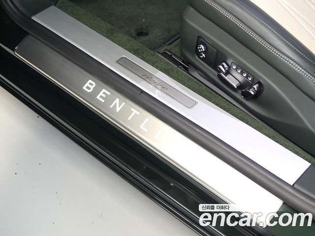 Bentley Continental 2024 — photo 8