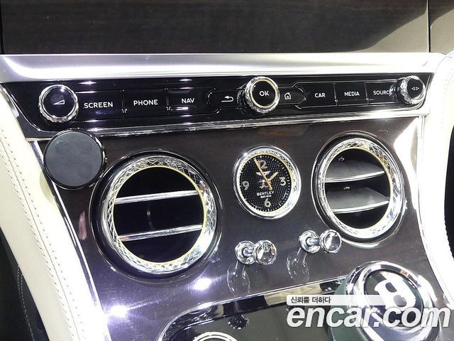 Bentley Continental 2024 — photo 12
