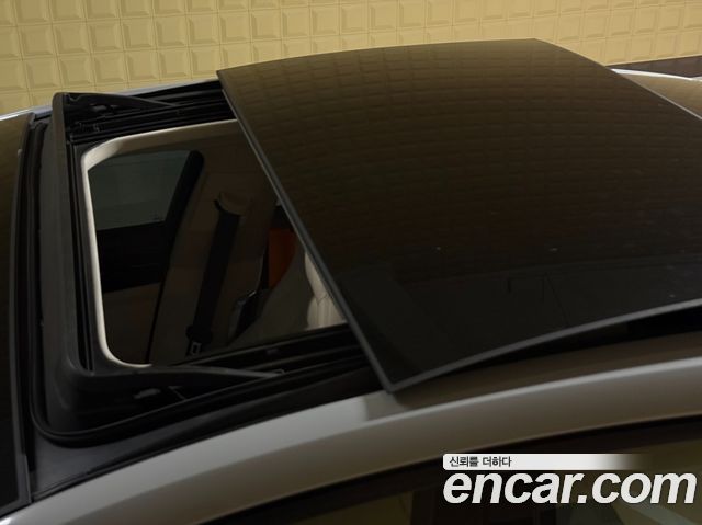 Porsche Panamera 2018 — photo 16