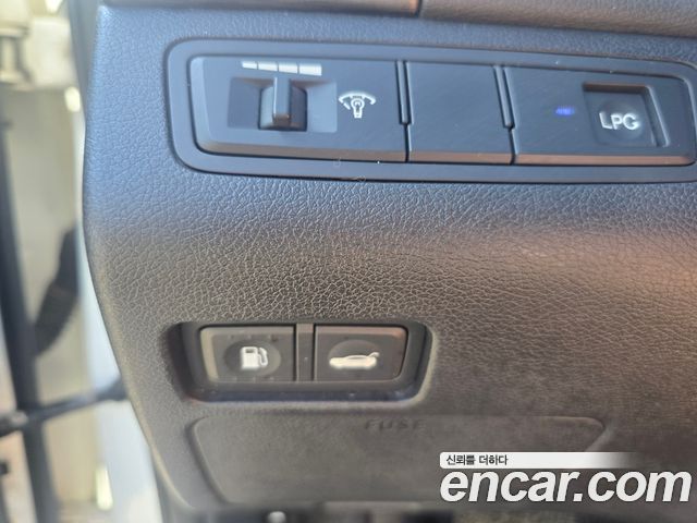 Hyundai Sonata 2014 — photo 13