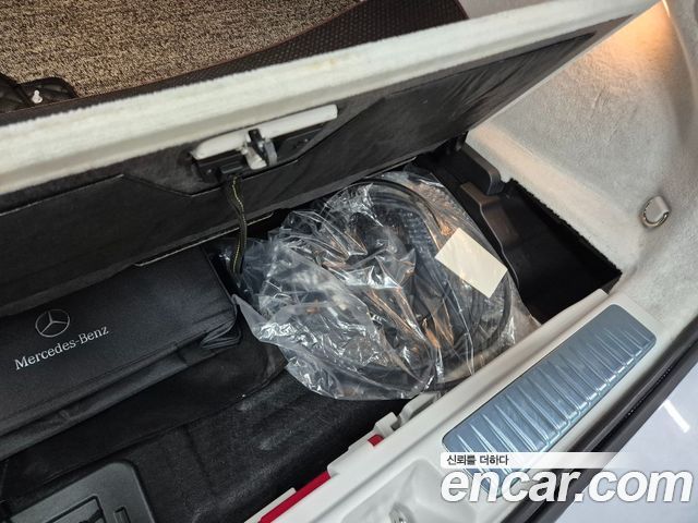 Mercedes-Benz EQS 2023 — photo 18