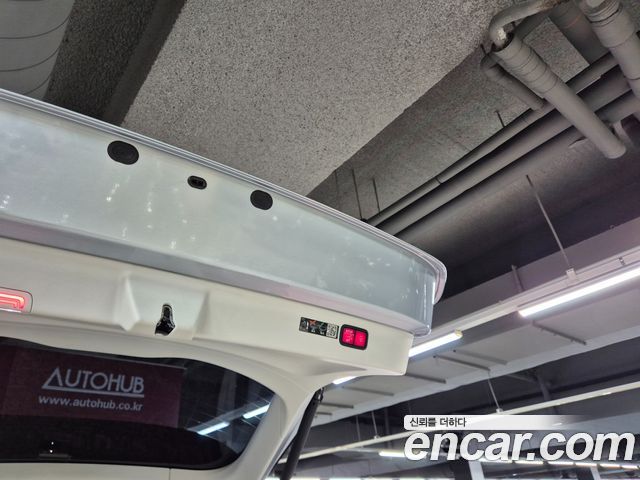 Mercedes-Benz EQS 2023 — photo 19