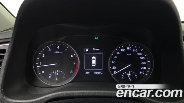 Hyundai AVANTE 2016 — photo 8
