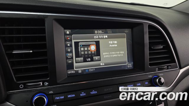 Hyundai AVANTE 2016 — photo 16