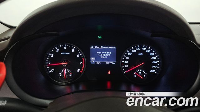 Kia Stinger 2018 — photo 11