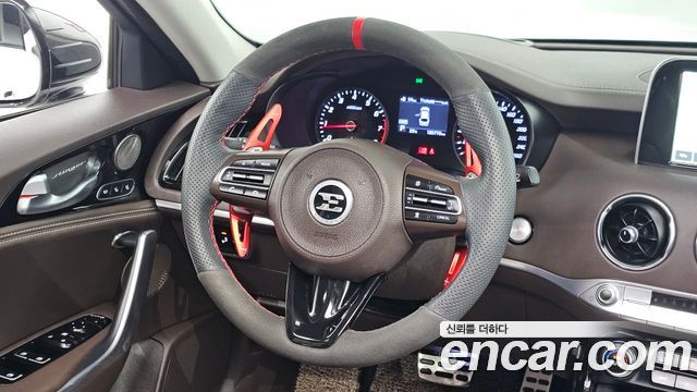 Kia Stinger 2018 — photo 19