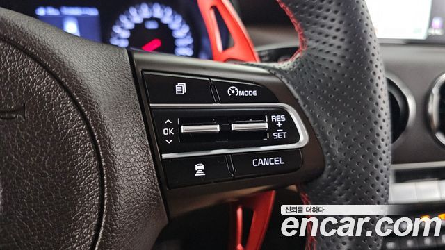 Kia Stinger 2018 — photo 23