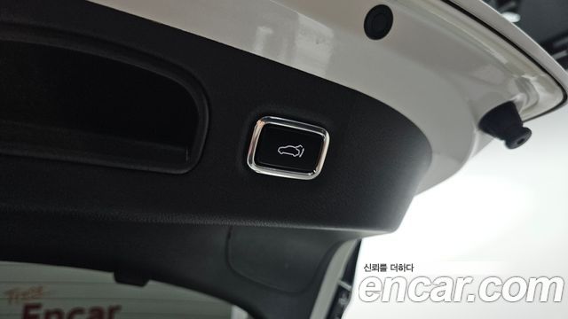 Kia Stinger 2018 — photo 24