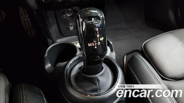 Mini Cooper 2022 — photo 12