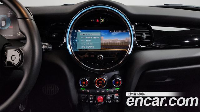 Mini Cooper 2022 — photo 19