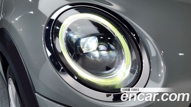 Mini Cooper 2022 — photo 8