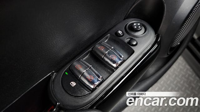Mini Cooper 2022 — photo 28