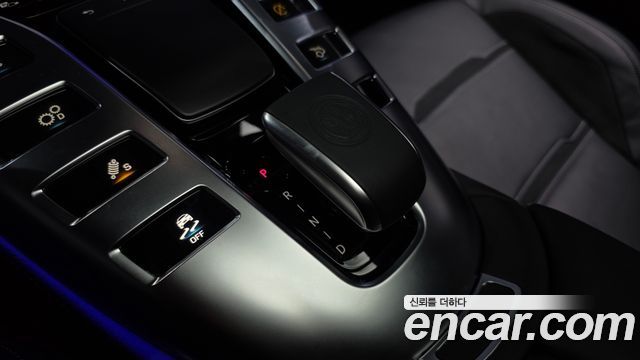 Mercedes-Benz AMG GT 2021 — photo 9