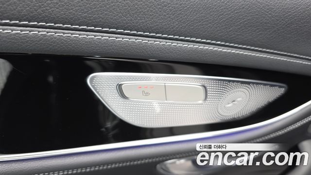 Mercedes-Benz AMG GT 2021 — photo 18