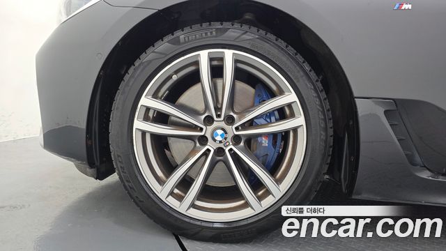 BMW Gran Turismo 2019 — photo 5