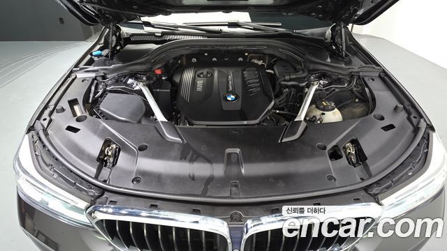 BMW Gran Turismo 2019 — photo 6