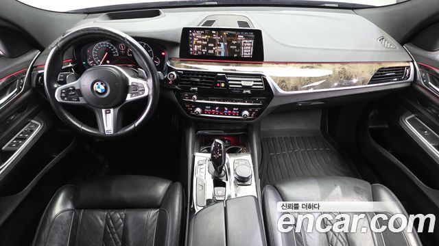 BMW Gran Turismo 2019 — photo 7