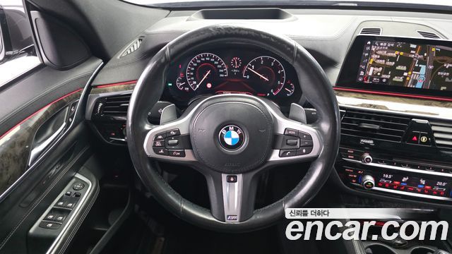 BMW Gran Turismo 2019 — photo 13