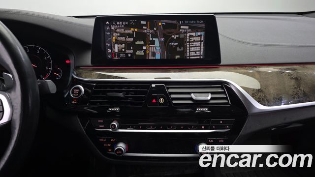BMW Gran Turismo 2019 — photo 15