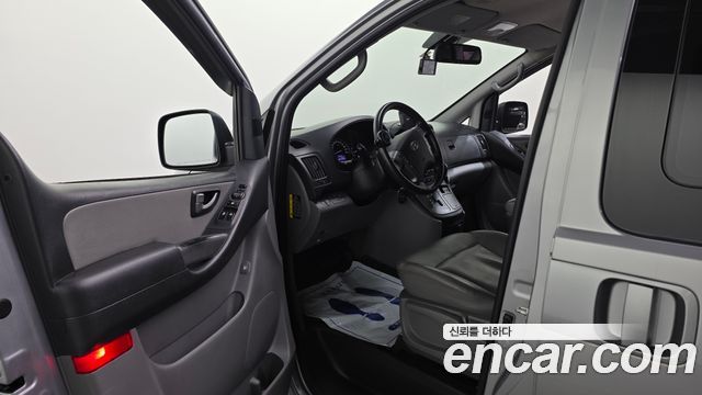 Hyundai Starex 2018 — photo 10