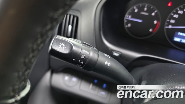 Hyundai Starex 2018 — photo 15