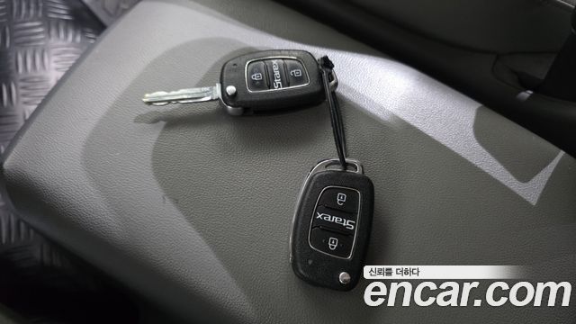 Hyundai Starex 2018 — photo 18